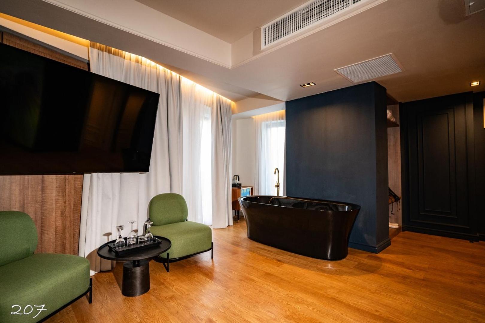 טימישוארה Cosmopolita Boutique Hotel מראה חיצוני תמונה