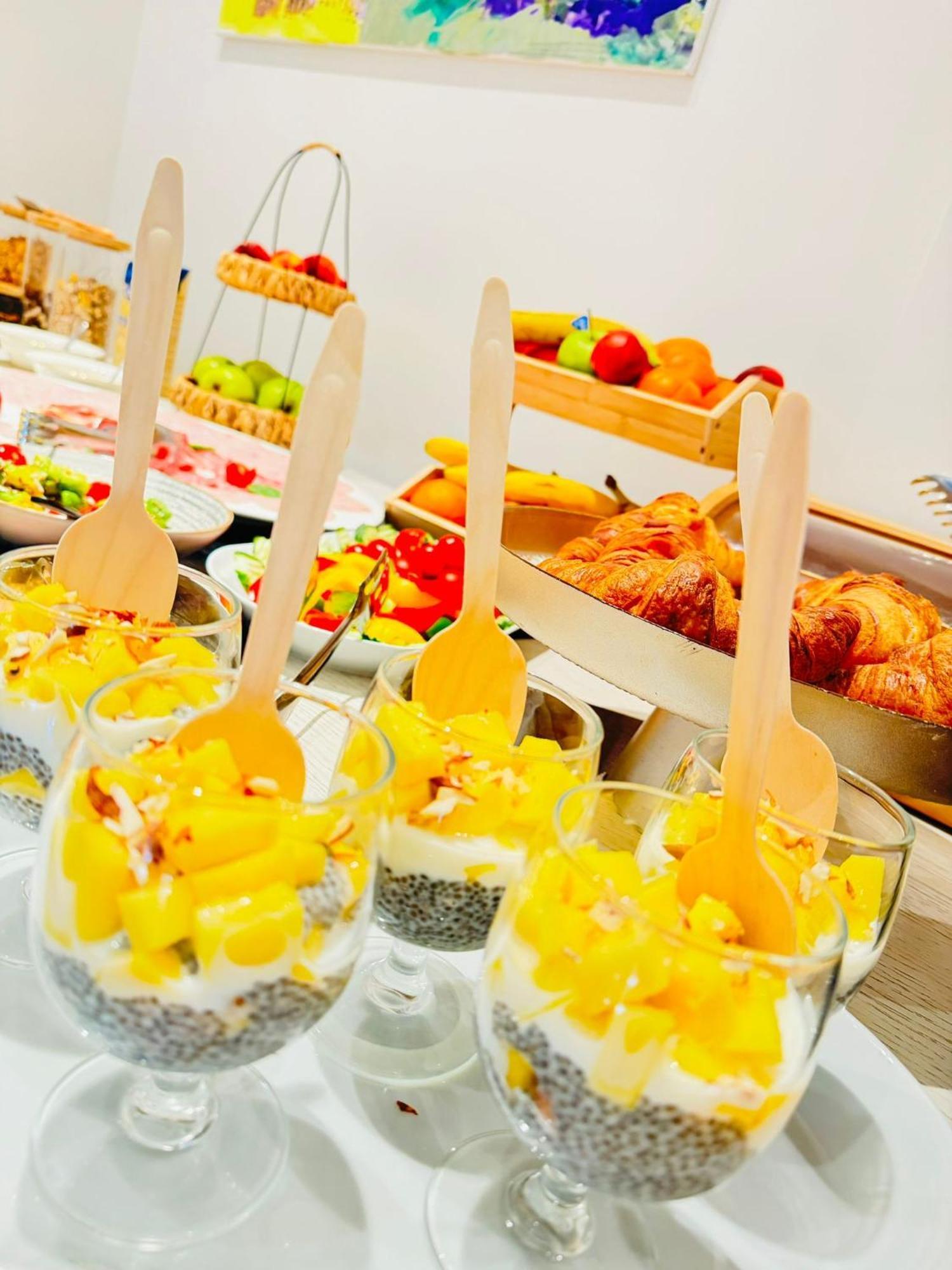 טימישוארה Cosmopolita Boutique Hotel מראה חיצוני תמונה